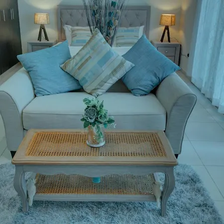 Modern Studio At Royal Oceanic Jbr By Deluxe Holiday Homes Dubai Exterior photo